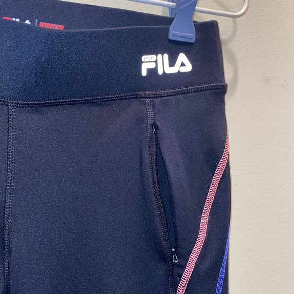 FILA Knee-Length Leggings SZ: XS w/ Pocket - Picture 5 of 5